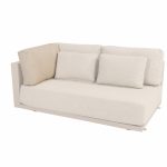 Eckkissen für das 2,5-Sitzer-Modular-Lounge Sofa in Farbe Latte aus der Serie Metropolitan von 4SO und einer Armlehne rechts für die Anbindung der Lounge.