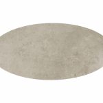 Eine Salute Keramik Tischplatte von 4SO von oben in Ellipsenform und subtilen, natürlichen Texturmustern - perfekt als Inspiration für Gartenmöbel oder Keramik Terre Designs.